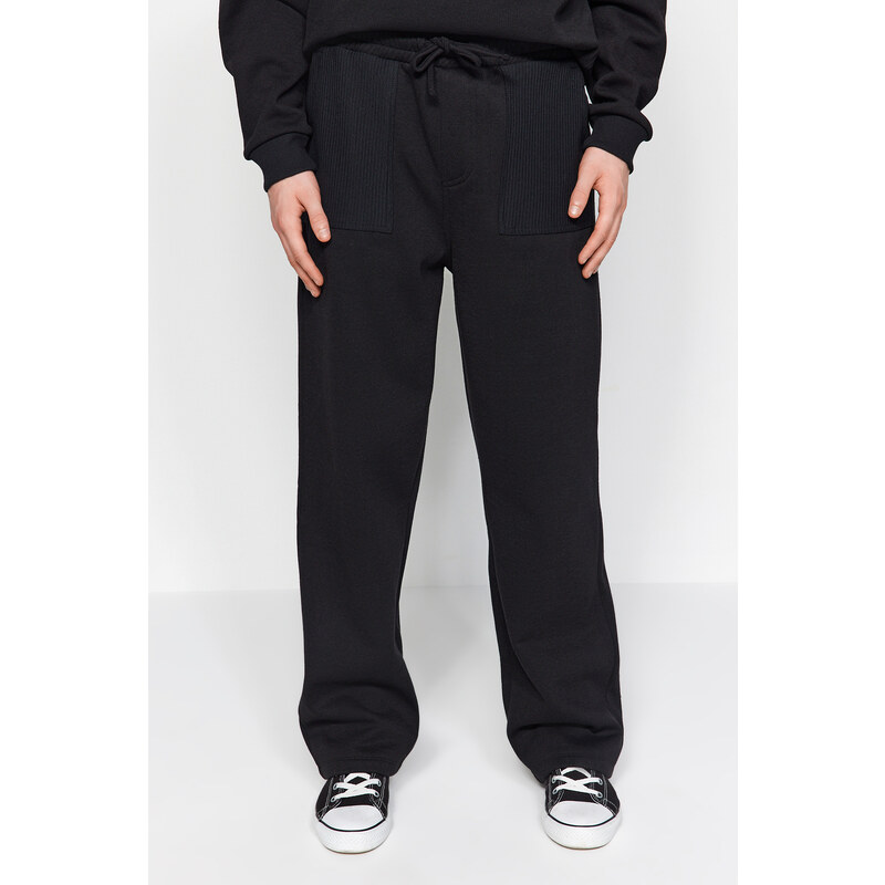 Trendyol Black More Sustainable Oversize/Wide-Fit Pocket Textured Sweatpants