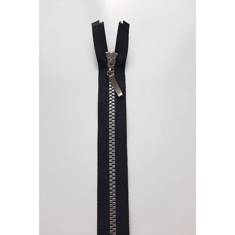 Haillo Fashion Dlouhý zip dělitelný - středně hrubý 59 cm, zuby 6 mm