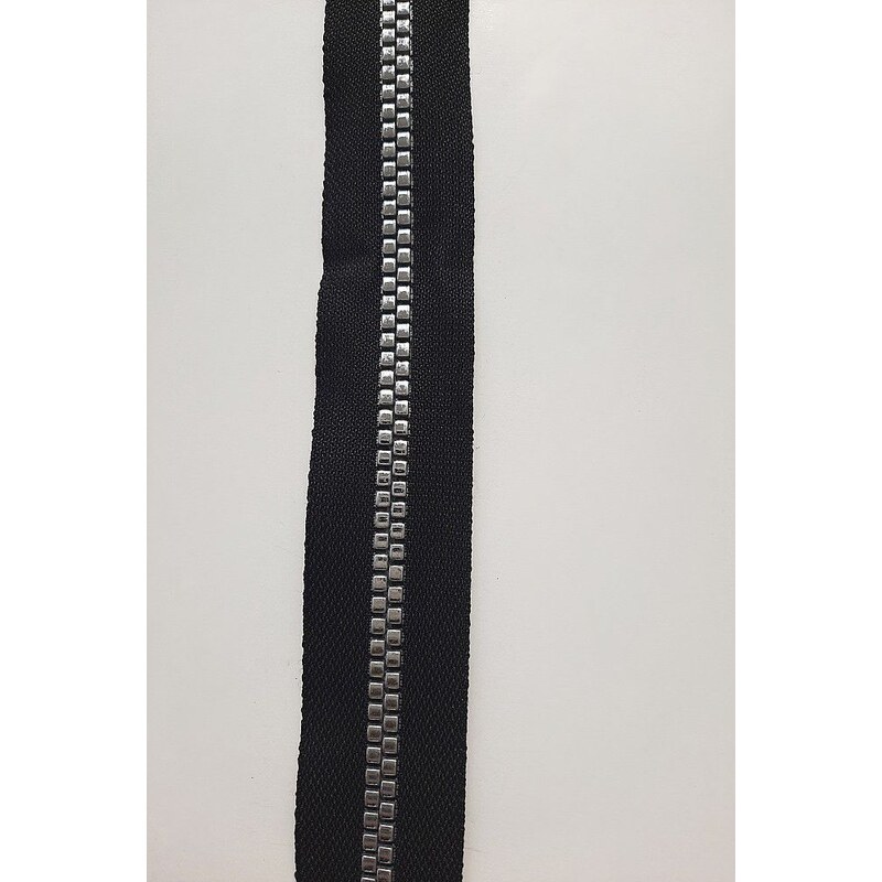 Haillo Fashion Dlouhý zip dělitelný - středně hrubý 65 cm, zuby 6 mm