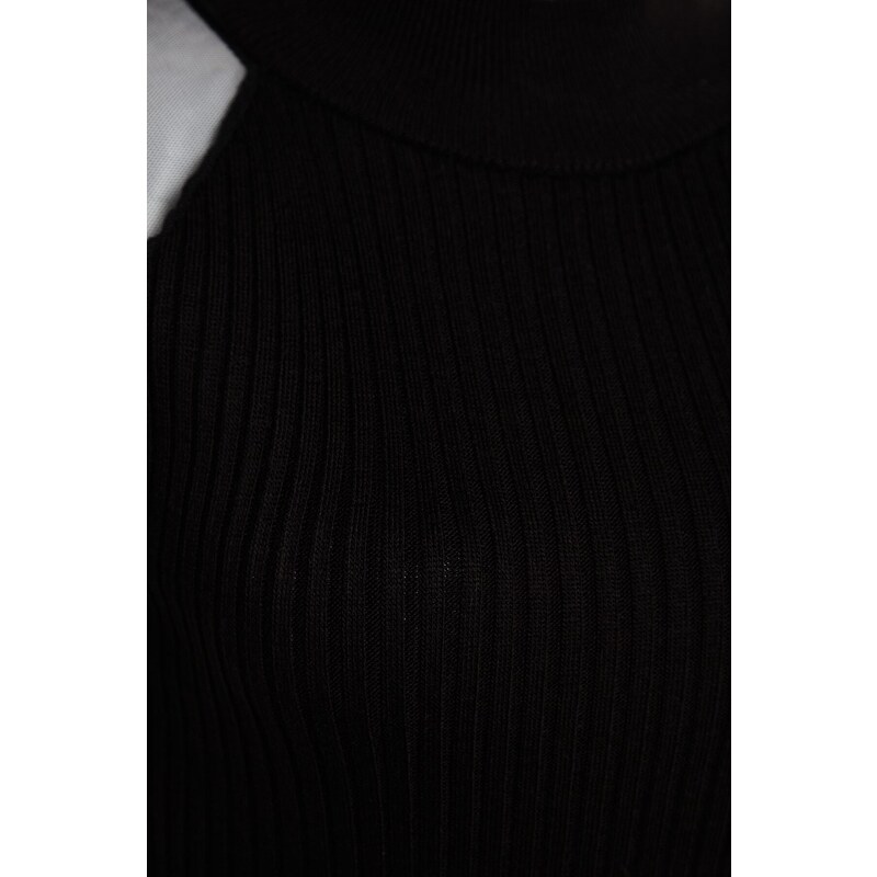 Trendyol černý tylový rukáv s detailním pleteným svetrem