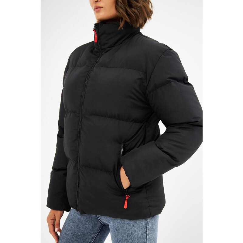 River Club Women's Black Fiber Inside Water and Windproof Inflatable Winter Coat