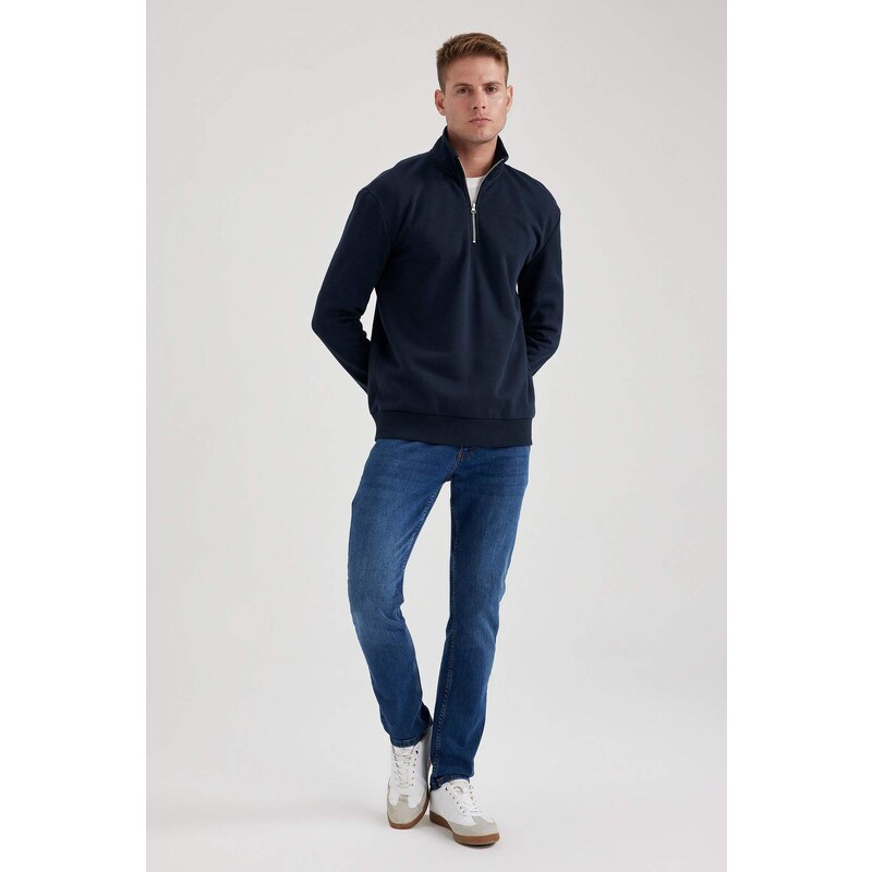 DEFACTO Comfort Fit Sweatshirt