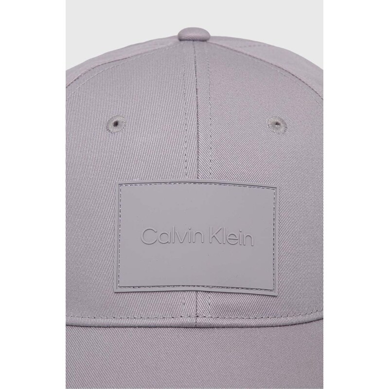 Bavlněná baseballová čepice Calvin Klein šedá barva, s aplikací