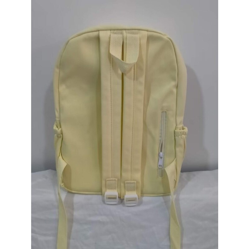 Dívčí žlutý batoh