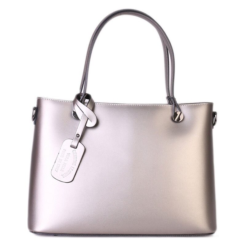 Luxusní kožené kabelky na rameno Marita metalická stříbrná