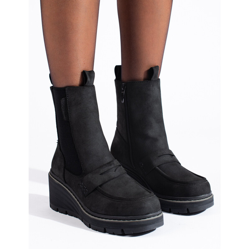 Komfortní kotníčkové boty černé dámské na klínku