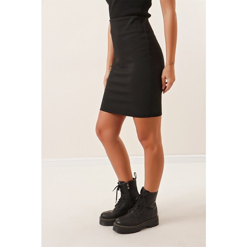 By Saygı Elastic Waist Full Lycra Steel Interlop Skirt Black