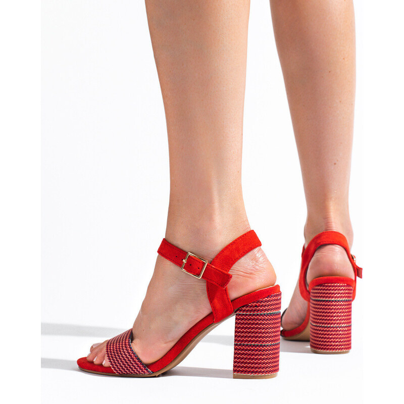 Originální červené sandály dámské na širokém podpatku