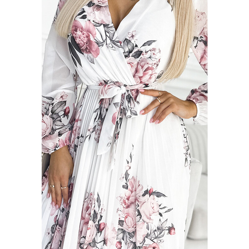 numoco basic BIANCA - Delší bílé dámské plisované šaty se vzorem růží, s výstřihem, dlouhými rukávy a páskem 416-1