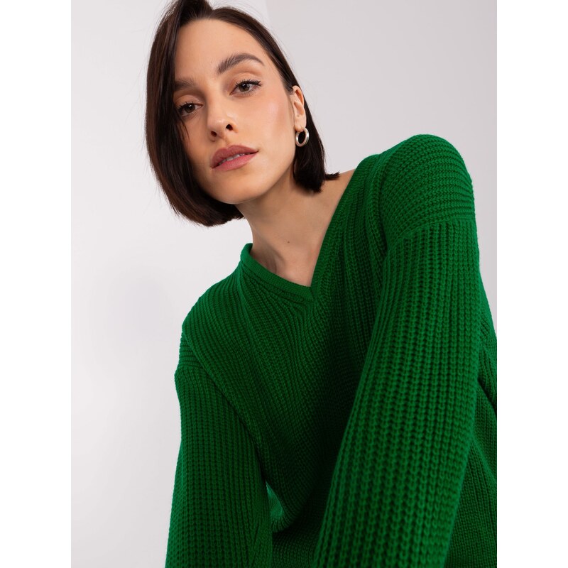 Fashionhunters Tmavě zelený dámský oversize svetr s vlnou