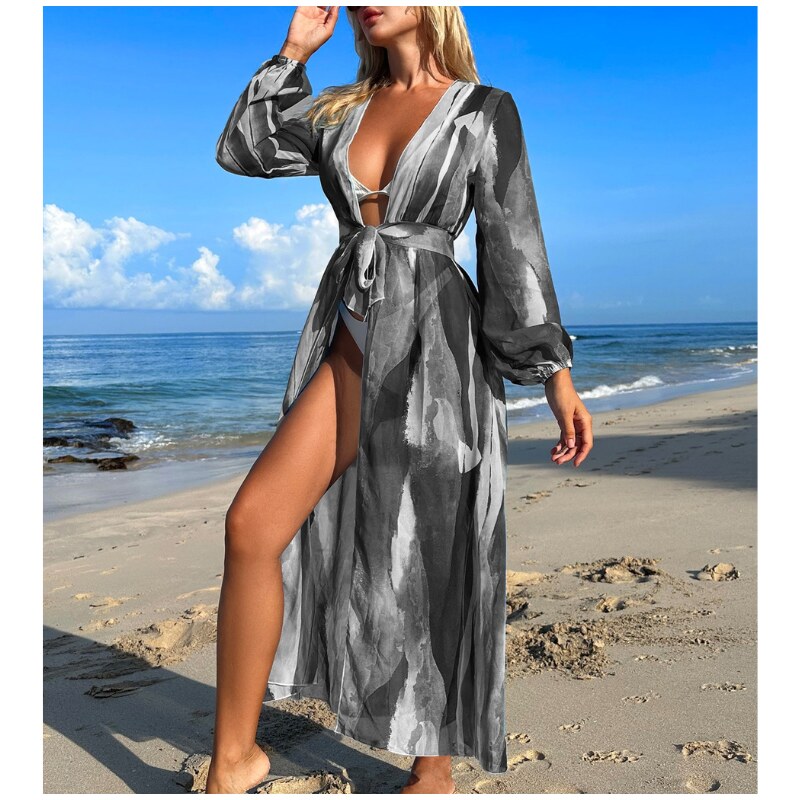Šedobílé plážové šaty