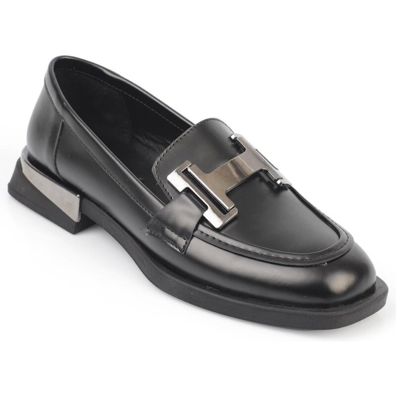 Capone Outfitters Capone Women's Chunky Toe Loafers with H Buckles