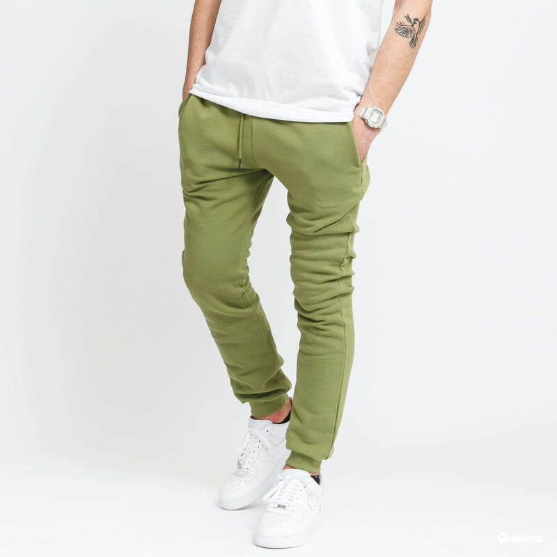 Pánské tepláky Urban Classics Organic Basic Sweatpants Olive