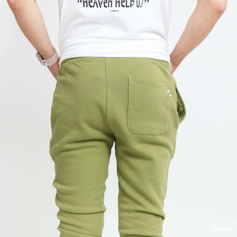 Pánské tepláky Urban Classics Organic Basic Sweatpants Olive