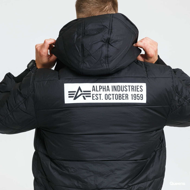 Alpha Industries Inc. Pánská zimní bunda Alpha Industries Hooded Puffer FD Reversible Black