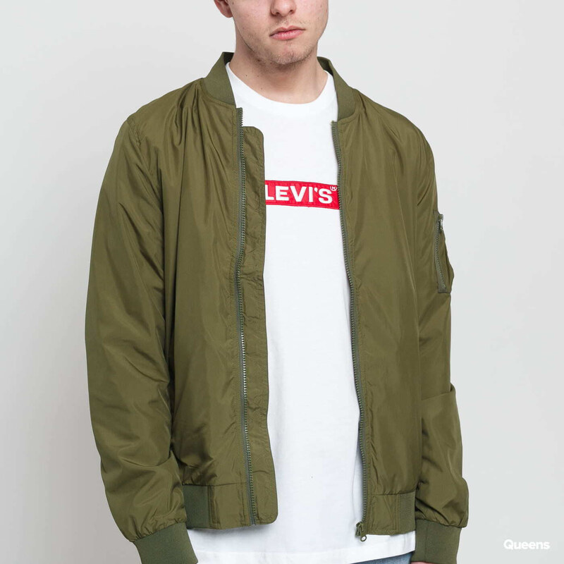 Pánský bomber Urban Classics Light Bomber Jacket Olive