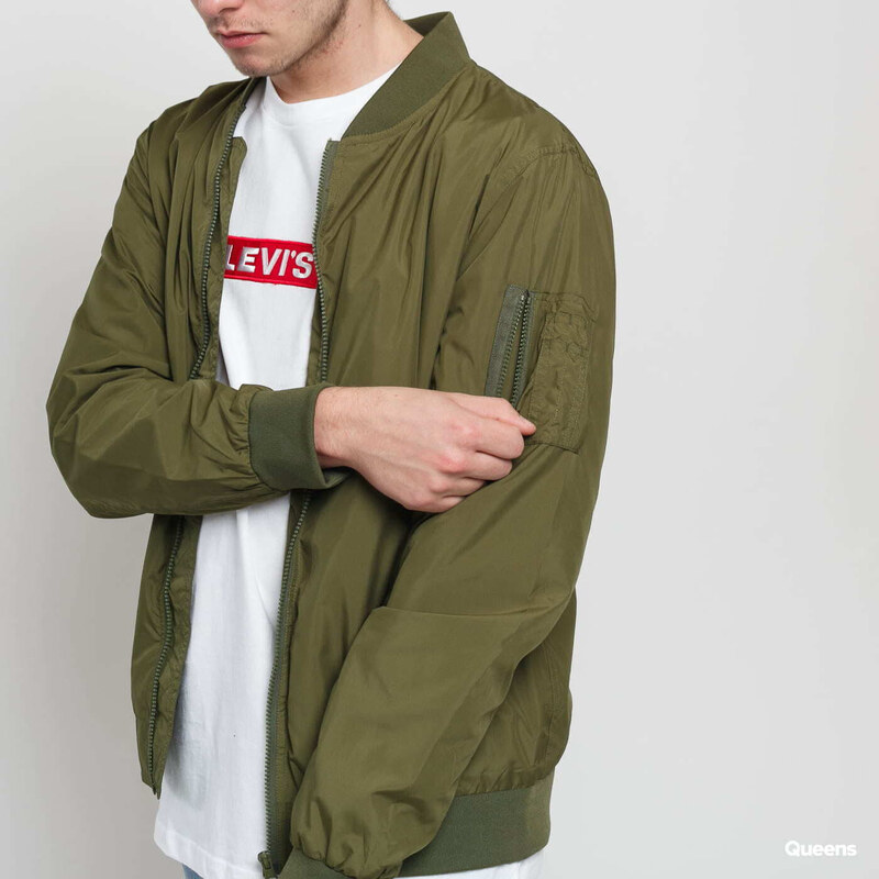 Pánský bomber Urban Classics Light Bomber Jacket Olive