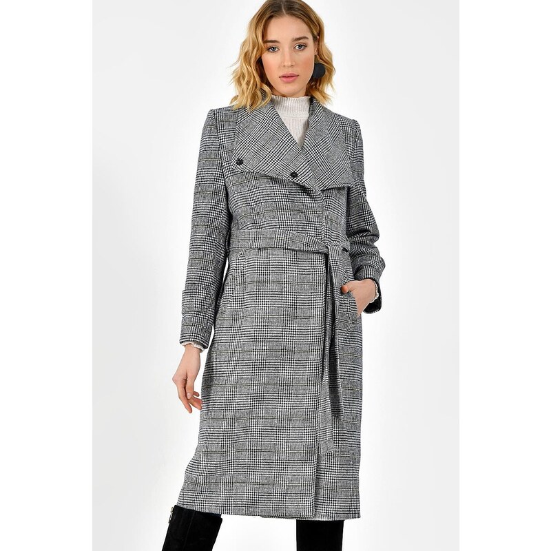 Z6627 DEWBERRY WOMAN COAT