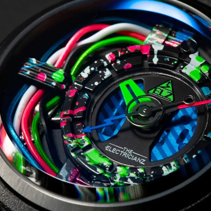 Bílé pánské hodinky The Electricianz s gumovým páskem The Neon Z 42MM