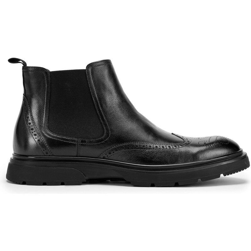 Pánské kožené boty s perforací na silné podrážce Wittchen, černá, přírodní kůže