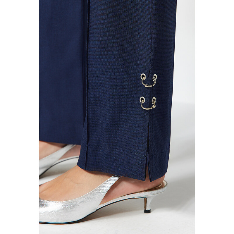 Trendyol Navy Blue Straight Cut Woven Leg Ring Detailní žebrované kalhoty