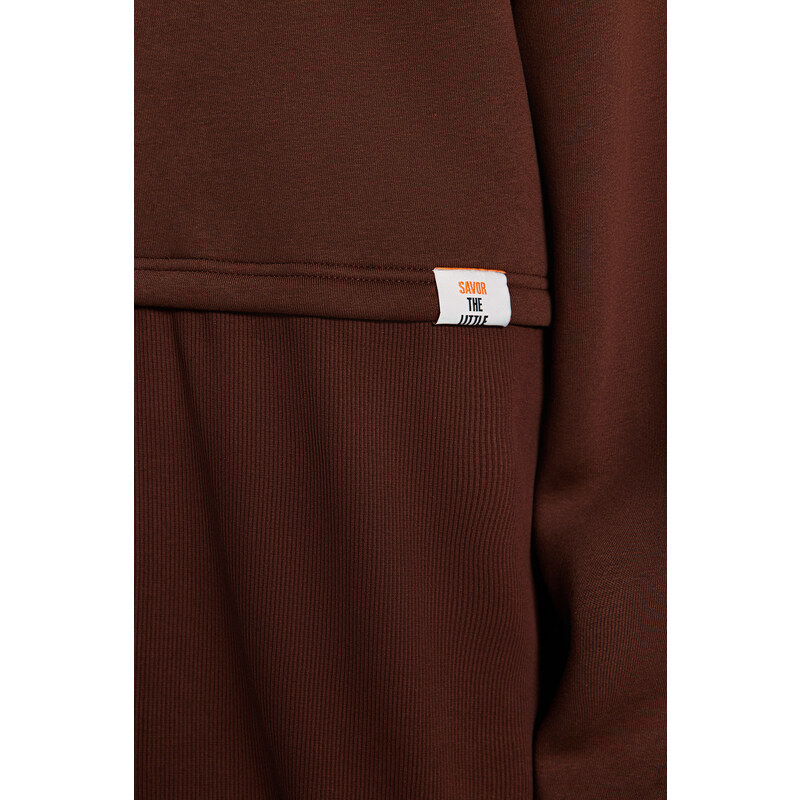 Trendyol Limited Edition Brown Oversize/Wide-Fit Fleece Thick Sweatshirt