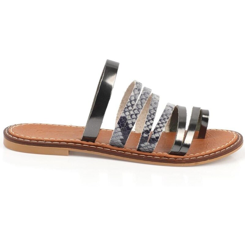 Capone Outfitters Capone Thumb Detailed Banded Platinum Women's Slippers.