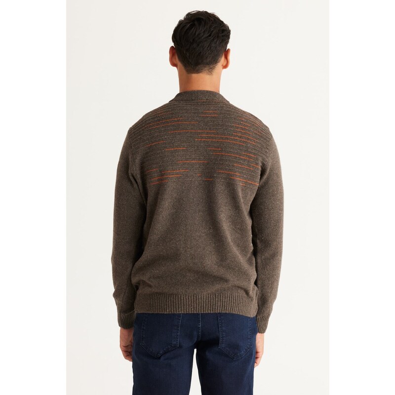 AC&Co / Altınyıldız Classics Men's Brown-orange Standard Fit Regular Cut Half Turtleneck Knitwear Sweater