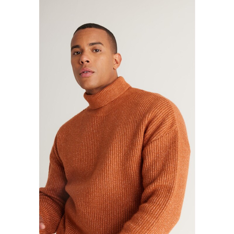 AC&Co / Altınyıldız Classics Men's Cinnamon Oversize Loose Cut Full Turtleneck Patterned Shawl Soft Textured Knitwear Sweater