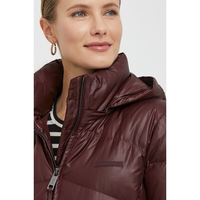 Péřová bunda Calvin Klein dámská, vínová barva, zimní