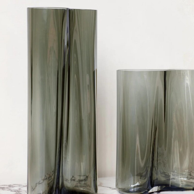 Audo CPH Kouřově zelená skleněná váza AUDO AER 49 cm