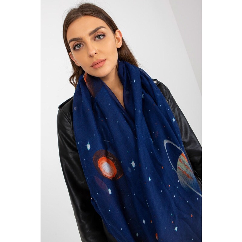 MladaModa Viskózový komínový šátek se vzorem vesmíru model 0632 námořnický modrý