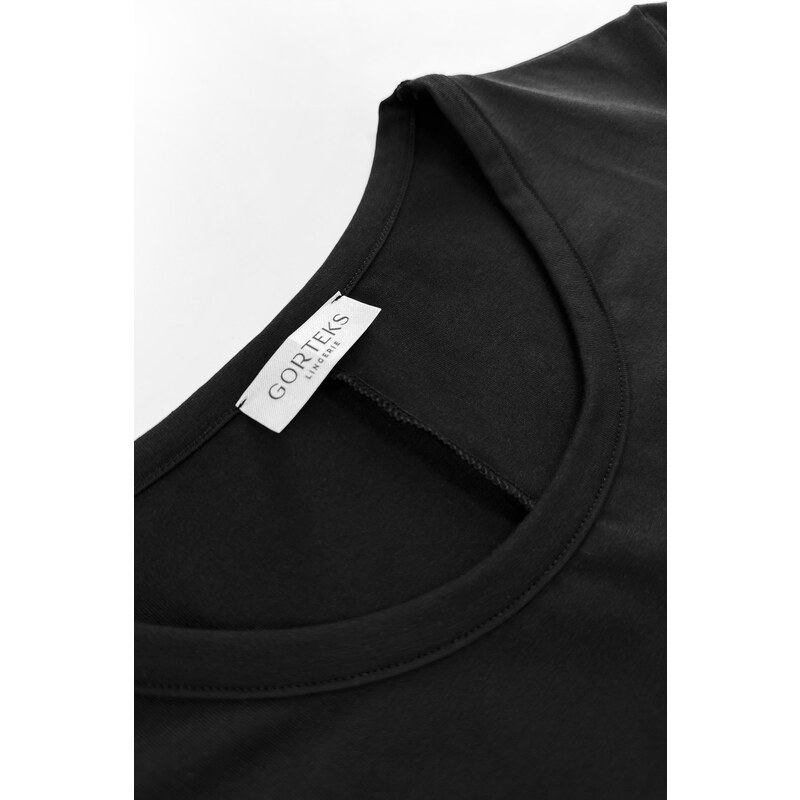 Gorteks Pohodlné dvoudílné pyžamo: kraťasy a černé tričko - černé