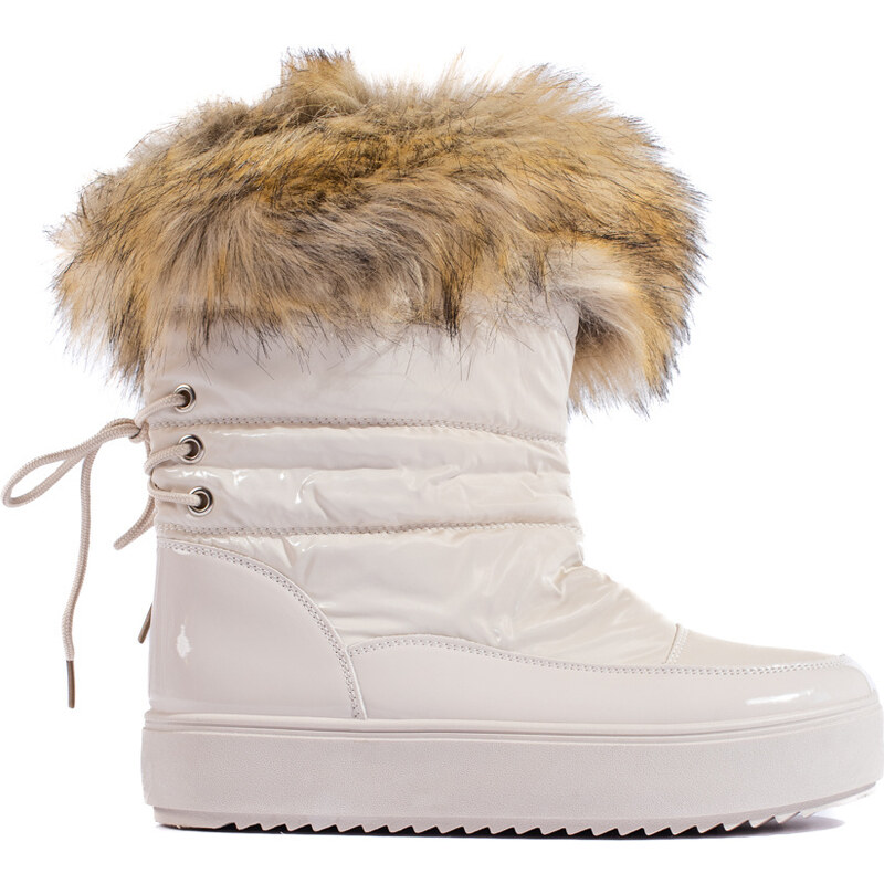 Women's cream snow boots with Shelvt fur