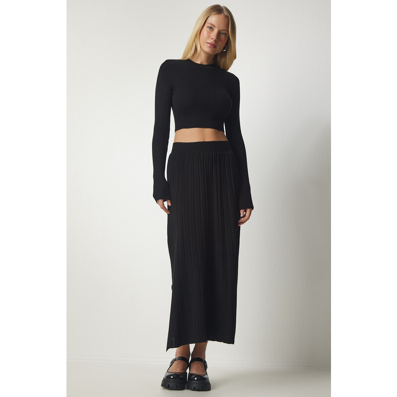 Happiness İstanbul Women's Black Ribbed Knitwear Crop Skirt Suit