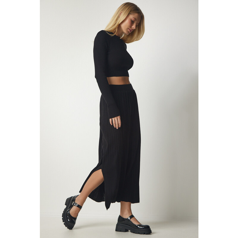 Happiness İstanbul Women's Black Ribbed Knitwear Crop Skirt Suit