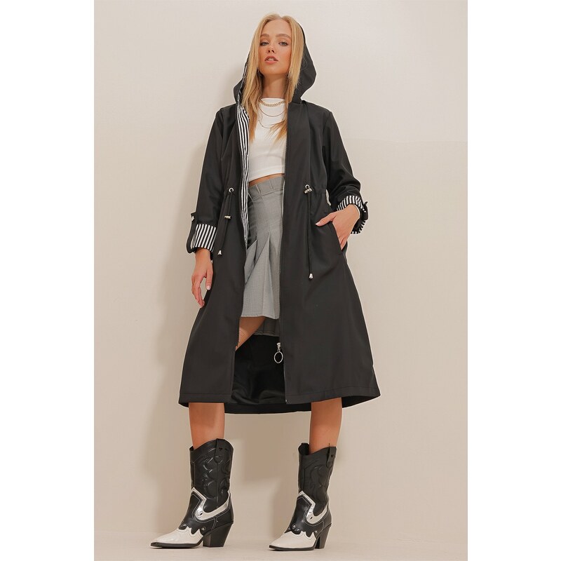 Trend Alaçatı Stili Women's Black Inner Line Block And Lined Waist Belt Hooded Zippered Trench Coat