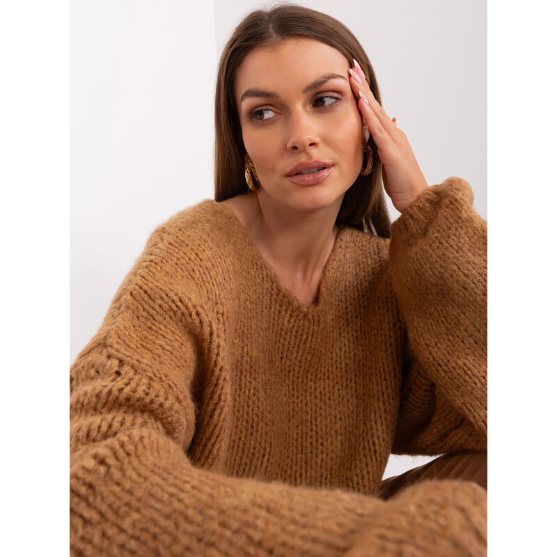 Fashionhunters Velbloudí oversize pletený svetr z RUE PARIS