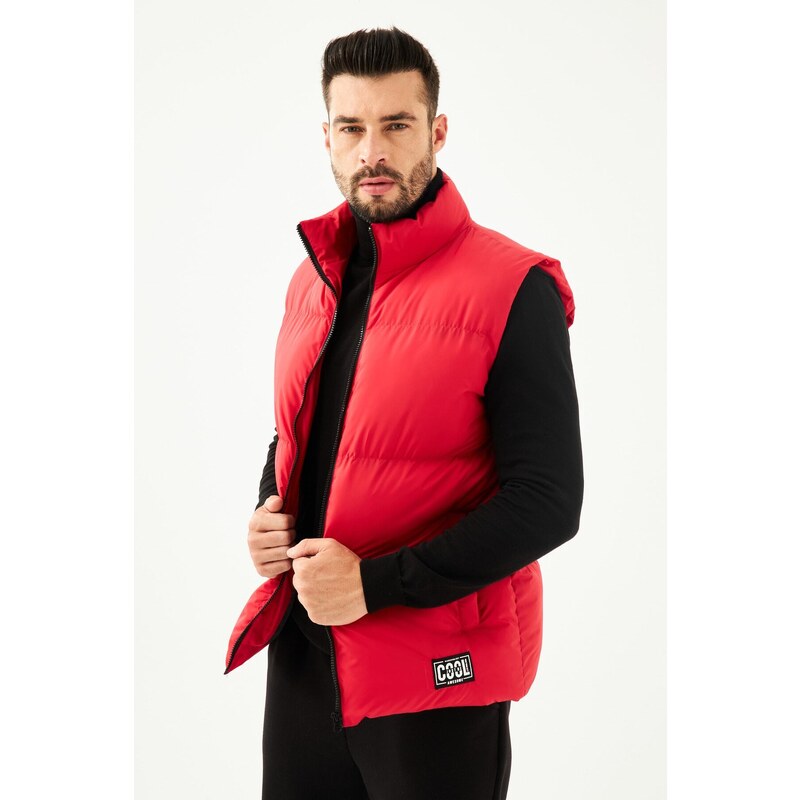 River Club Men's Lined Water And Windproof Red Inflatable Vest.