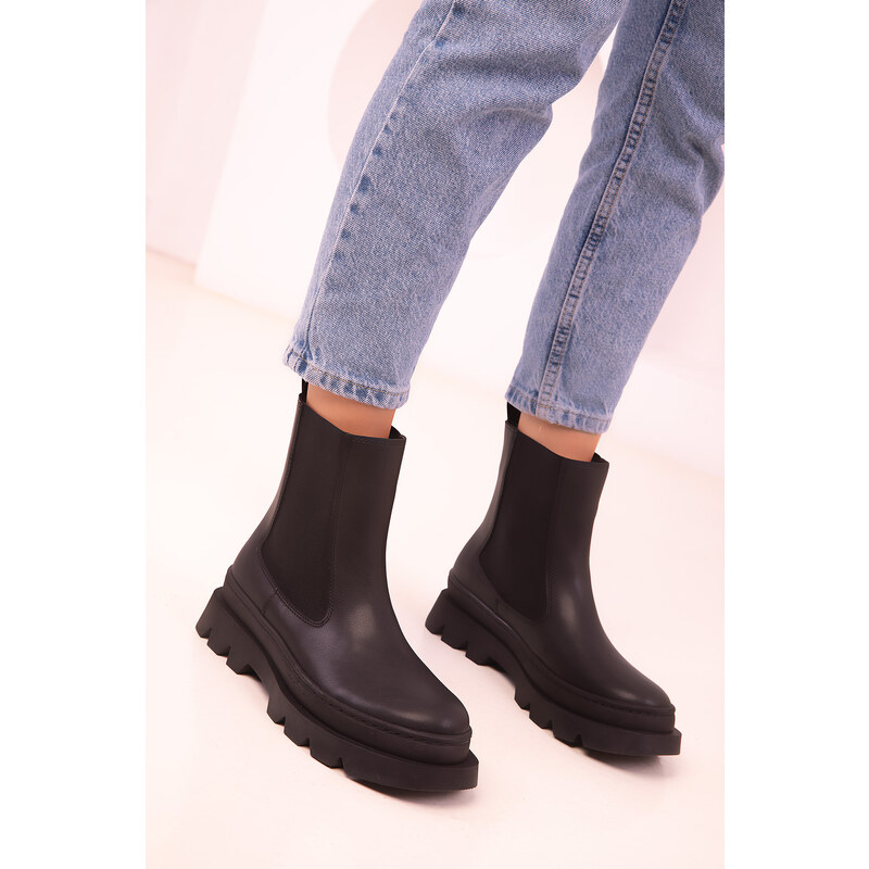 Soho Women's Black Boots & Booties 18430