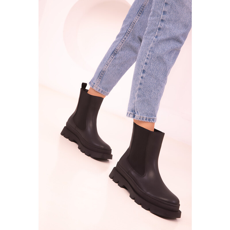 Soho Women's Black Boots & Booties 18430