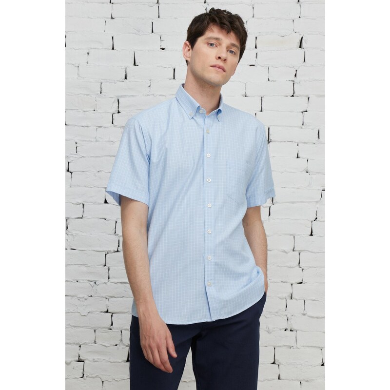 ALTINYILDIZ CLASSICS Men's Light Blue Comfort Fit Comfy Cut Buttoned Collar Check Short Sleeve Shirt.