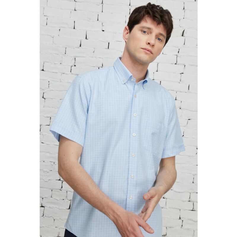 ALTINYILDIZ CLASSICS Men's Light Blue Comfort Fit Comfy Cut Buttoned Collar Check Short Sleeve Shirt.