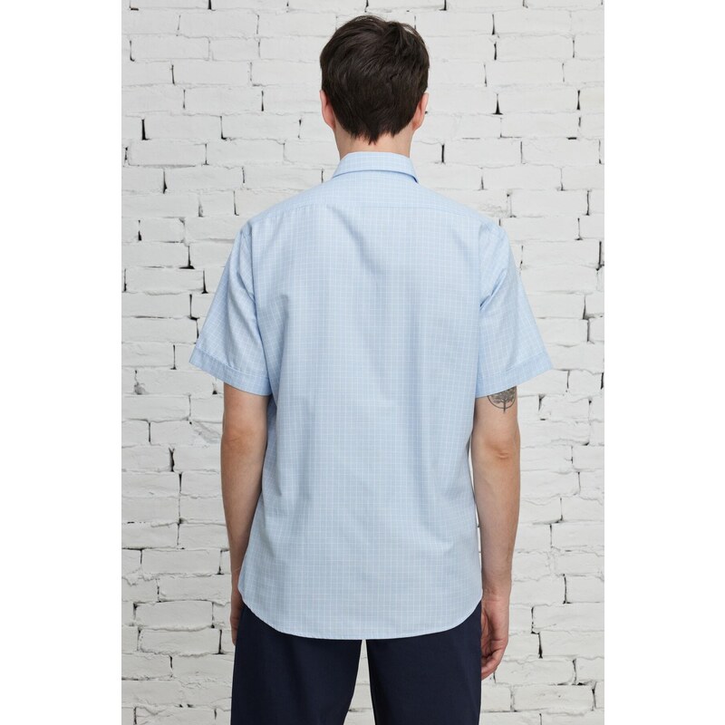 ALTINYILDIZ CLASSICS Men's Light Blue Comfort Fit Comfy Cut Buttoned Collar Check Short Sleeve Shirt.