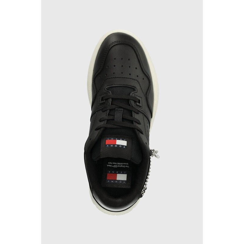 Sneakers boty Tommy Jeans TJW RETRO BASKET FLATFORM CHARM černá barva, EN0EN02421