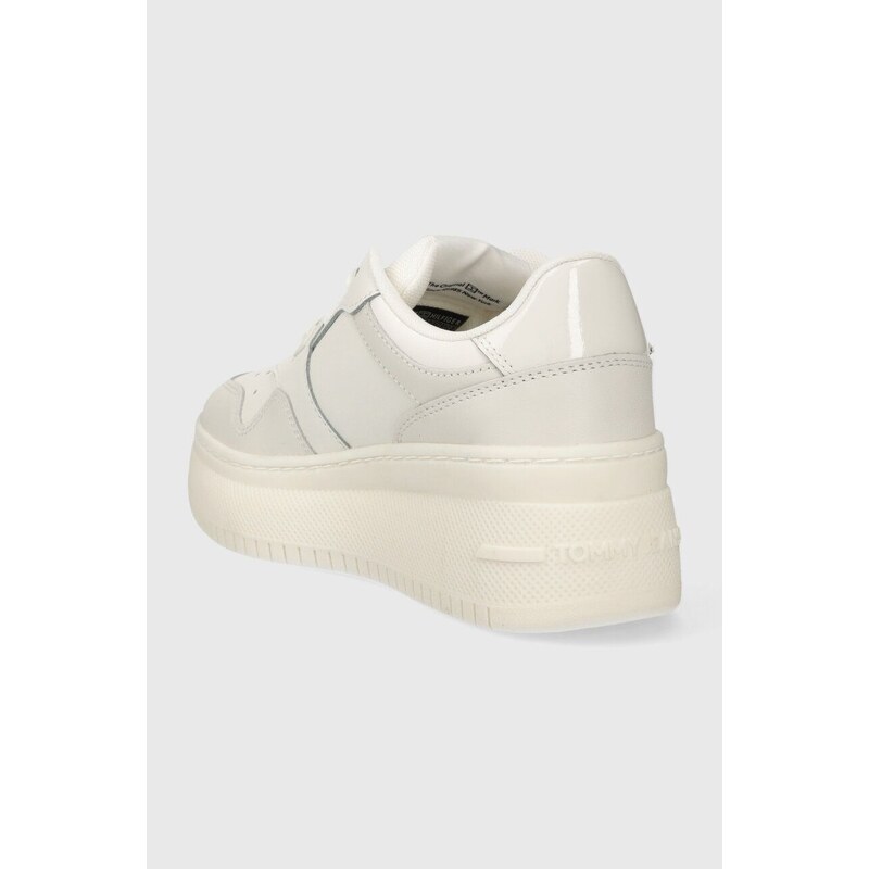 Sneakers boty Tommy Jeans TJW RETRO BASKET FLATFORM CHARM bílá barva, EN0EN02421