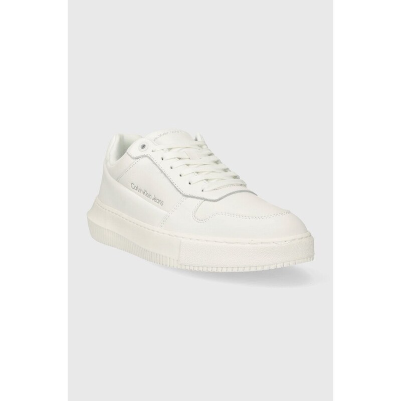 Sneakers boty Calvin Klein Jeans CHUNKY CUPSOLE LOW LTH IN SAT bílá barva, YM0YM00873