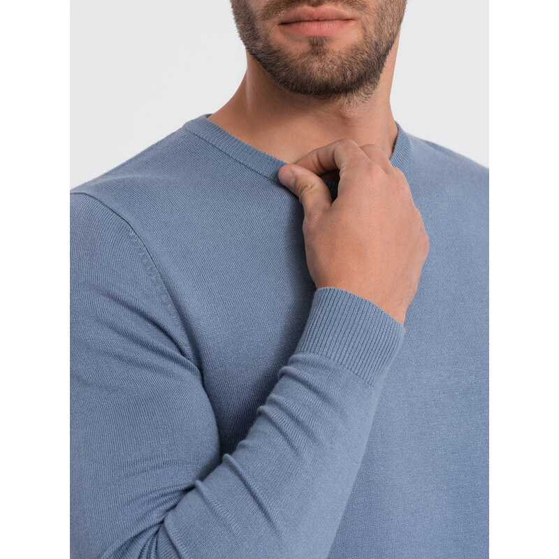 Ombre Classic men's sweater with round neckline - light blue