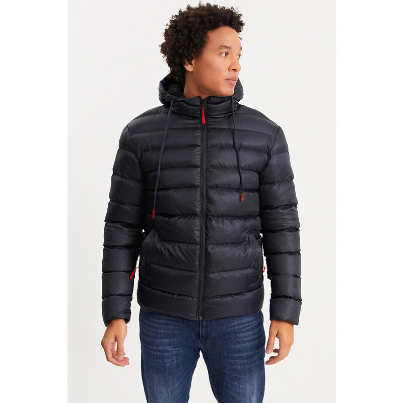 River Club Men's Navy Blue Thick Lined Water And Windproof Hooded Winter Puffer Coat