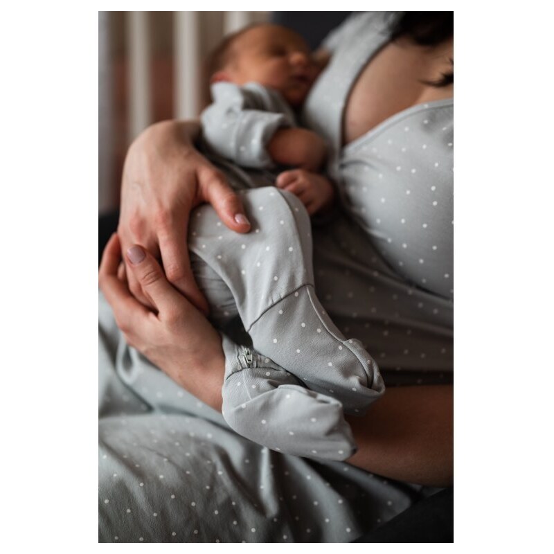 Moniel souprava do porodnice pro maminku vel. L a miminko Newborn Dots šedá
